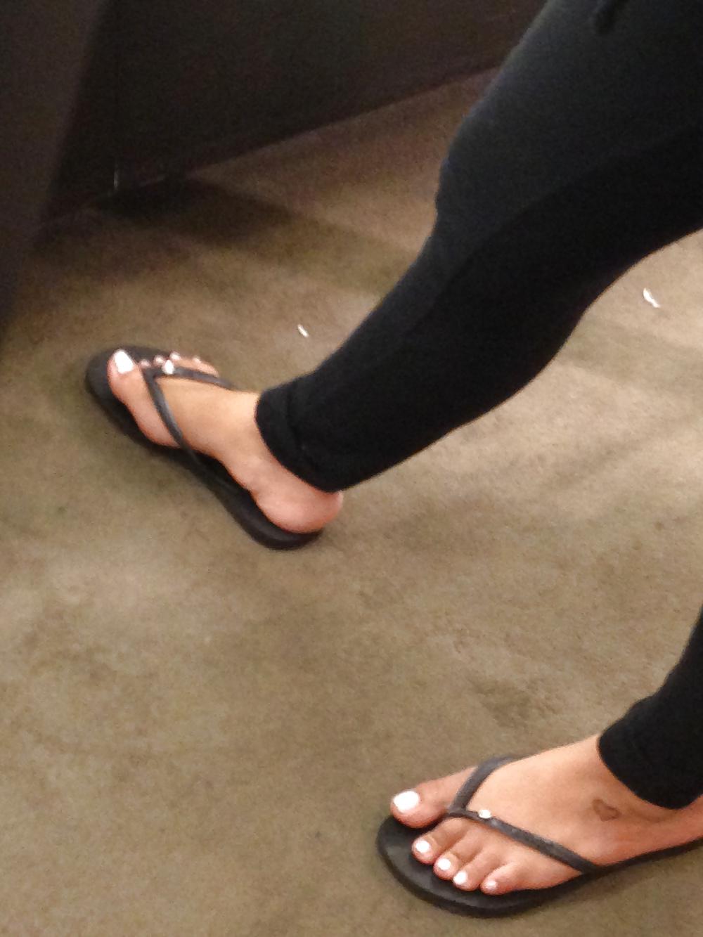 25P Asian Filipina Filipino Feet Toes Foot