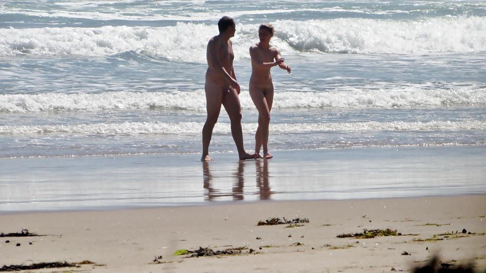 12P Voyeur Beach NZ