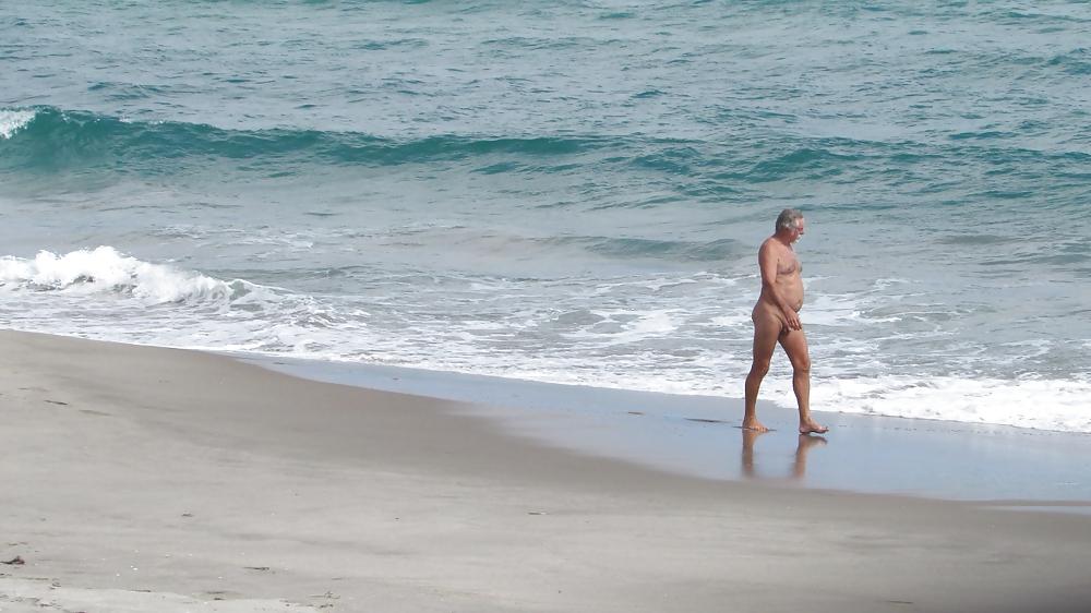 12P Voyeur Beach NZ