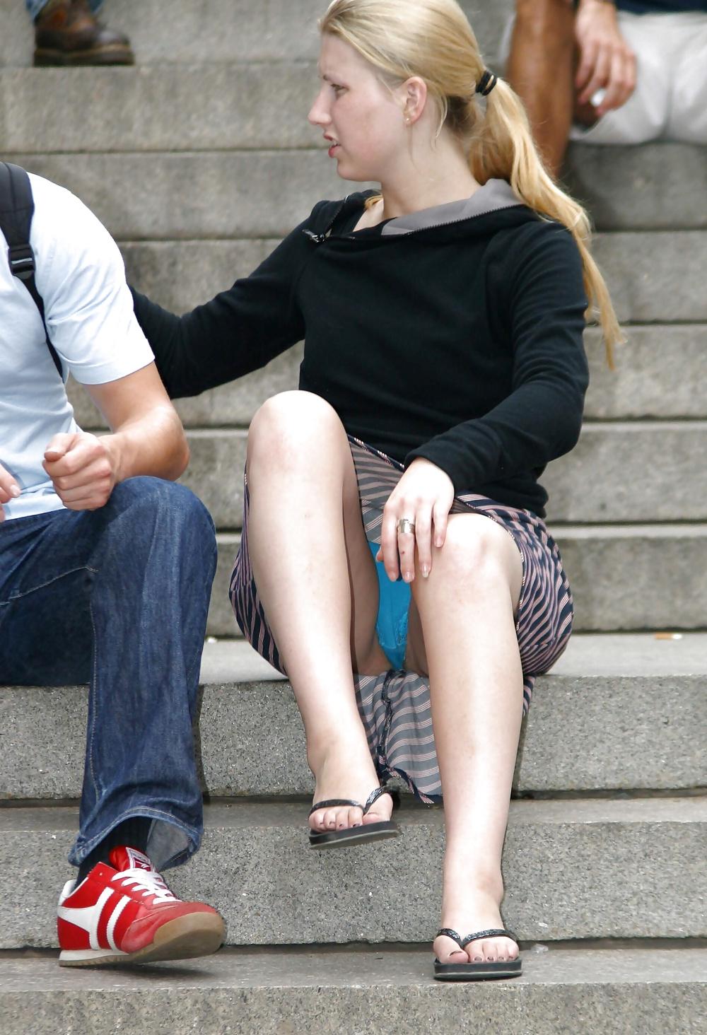 25P Upskirt Shots