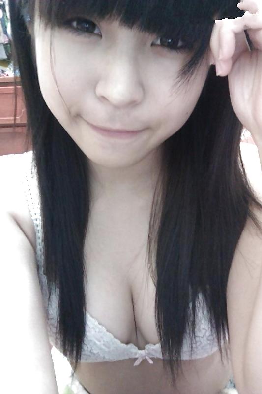 16P Kimomo  cute asian girl