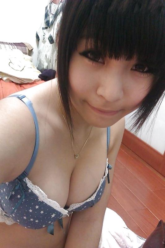 16P Kimomo  cute asian girl