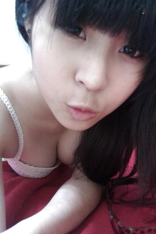 16P Kimomo  cute asian girl