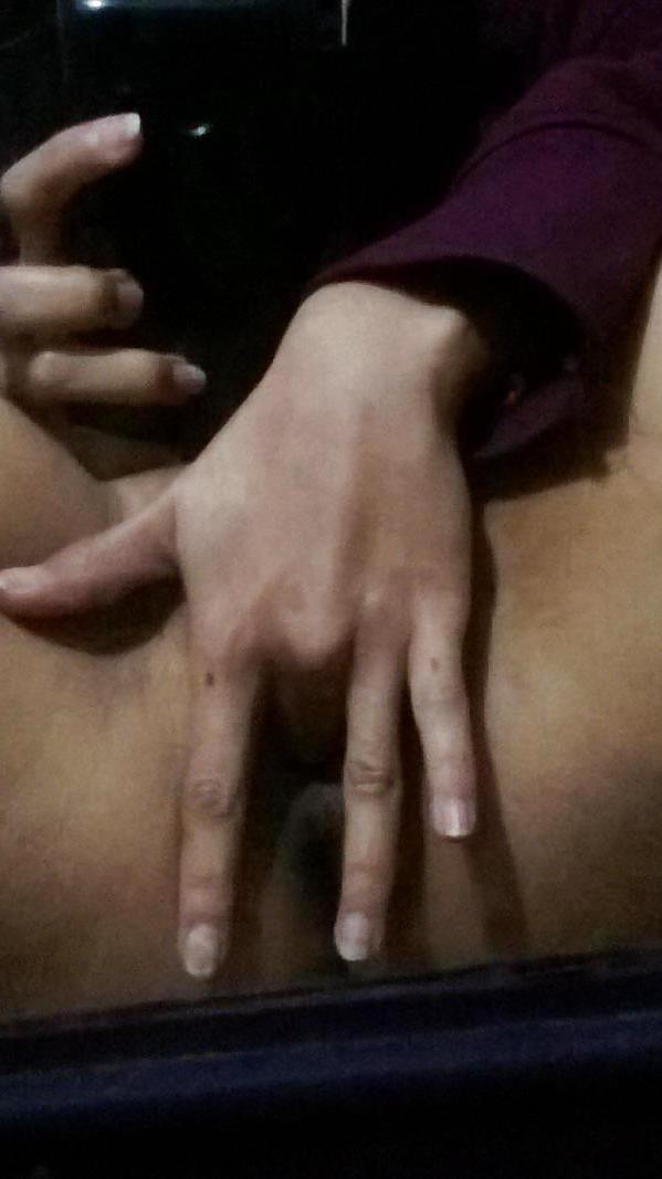 11P Fingering myself 