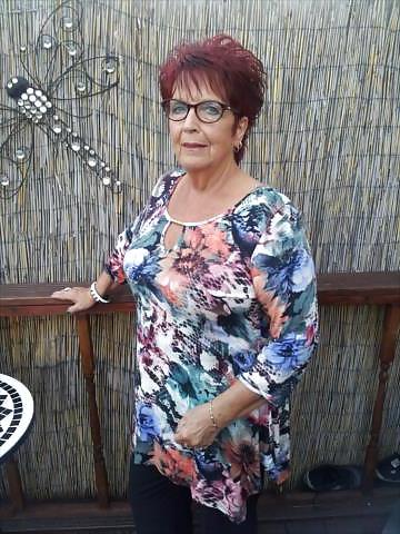 25P Grannys non nude all in 60's