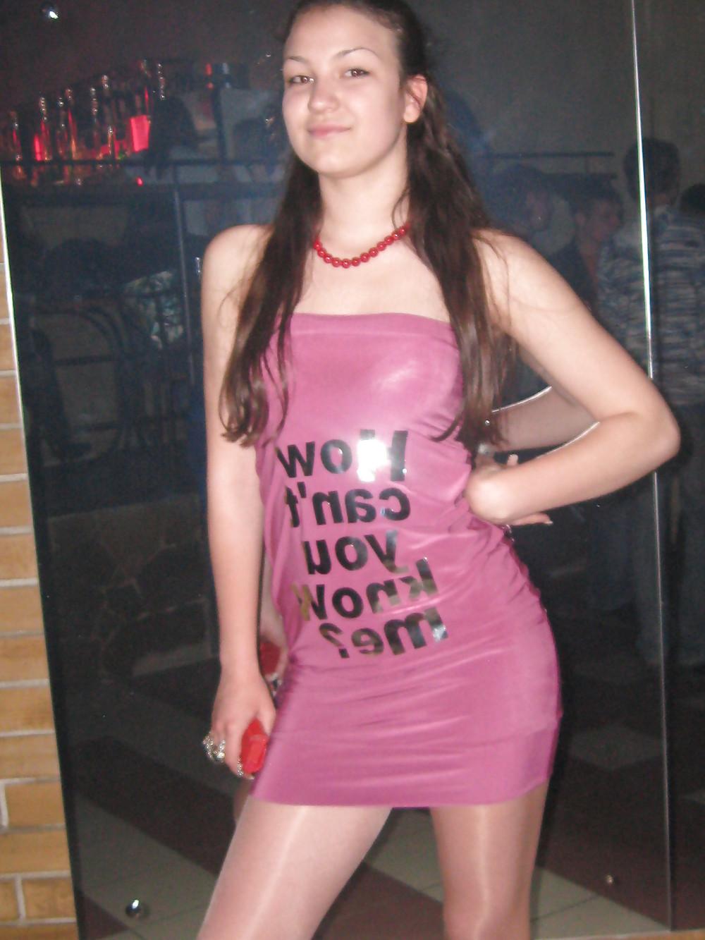 25P Les salopes (non nude )