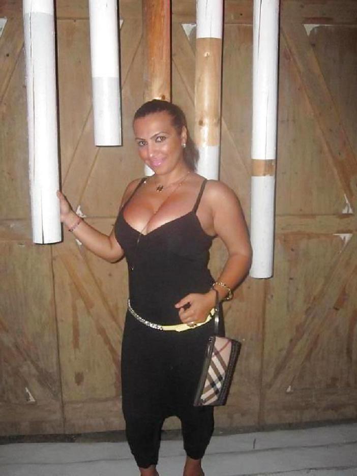 23P Romanian girl: Daniela