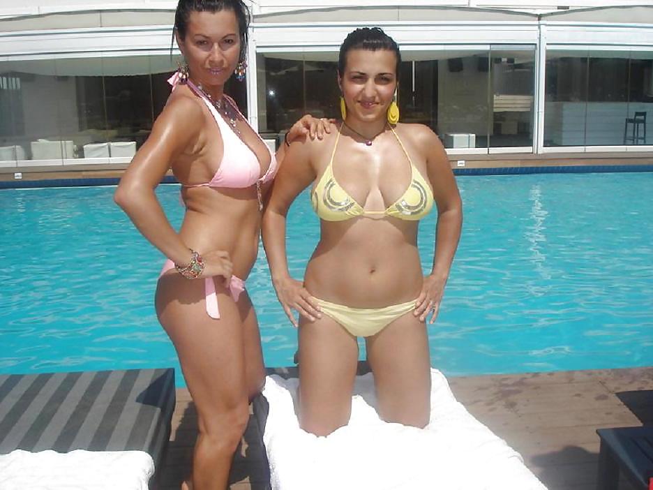 23P Romanian girl: Daniela