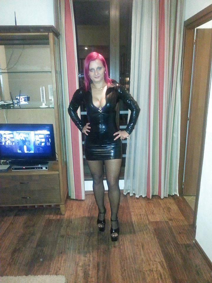 25P Romanian milf:ionela