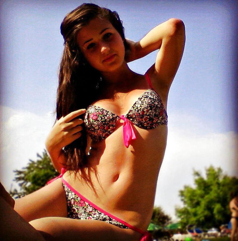 25P Hot romanian bitches please comment