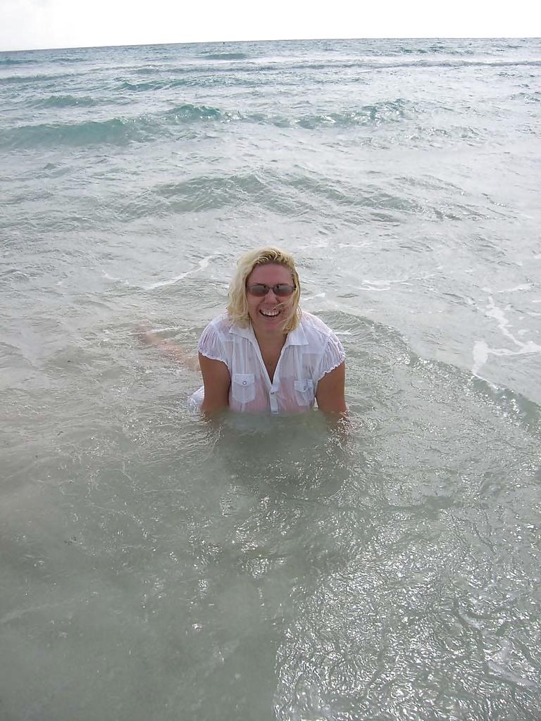 19P Outdoors mature one vacation day