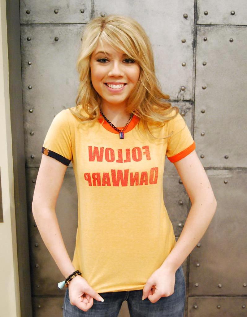 18P Jennette McCurdy ( non-nude )