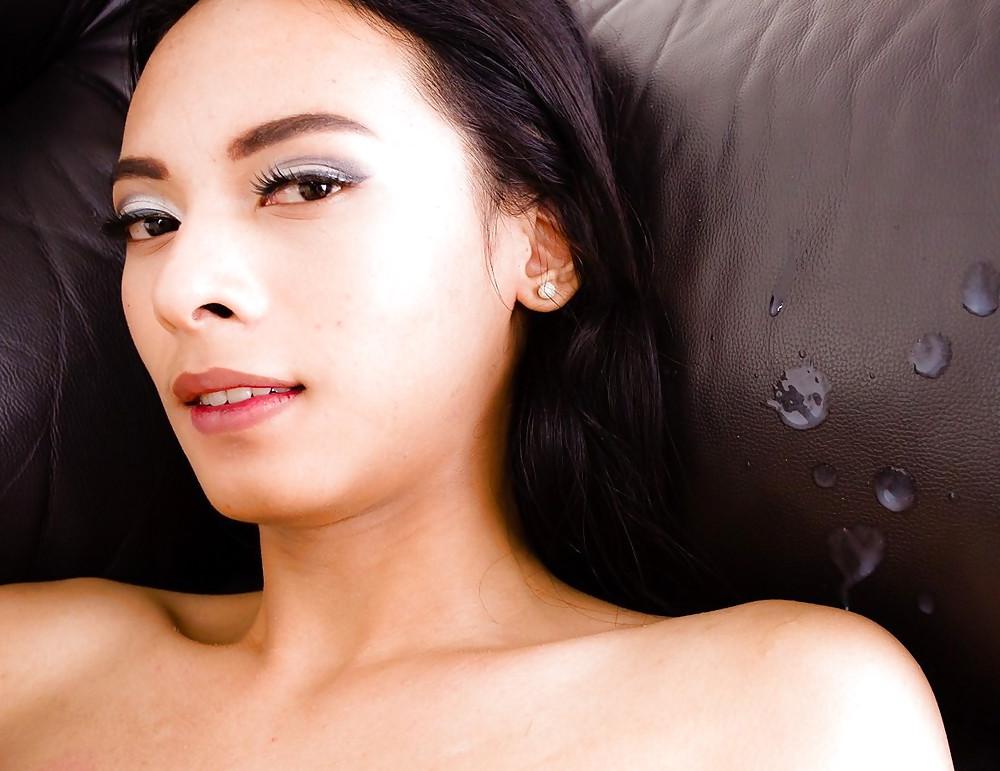 25P Loads of Ladyboy Cum