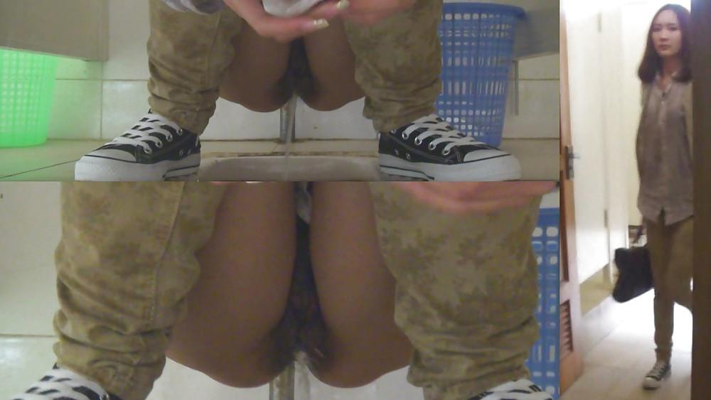 12P Voyeur Gallery
