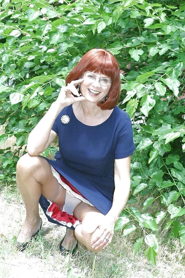 20P Mature Upskirt White Panties