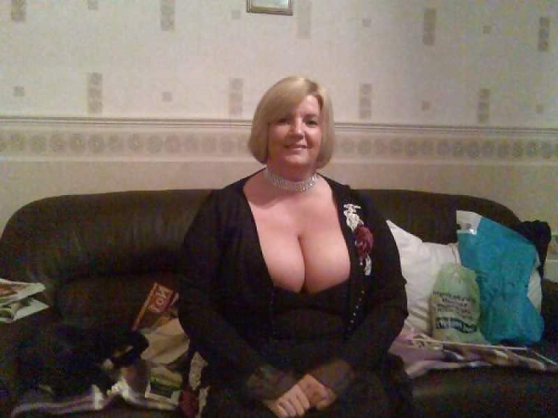 19P Not naked busty facebookwomen 10.