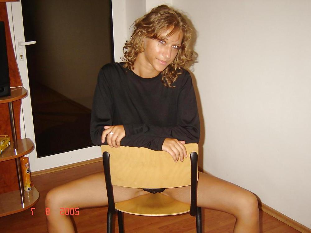 25P Romanian blonde