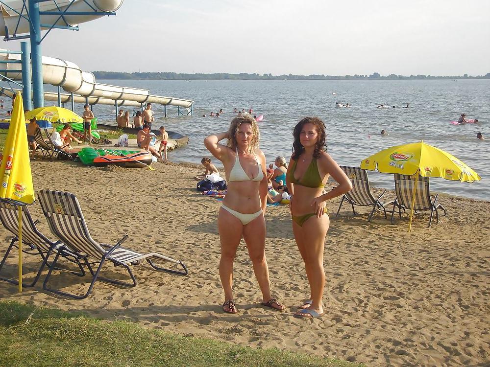 15P Mom and not her daughter in bikini (nonude)