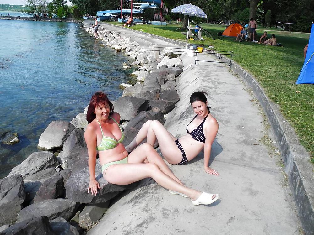 15P Mom and not her daughter in bikini (nonude)