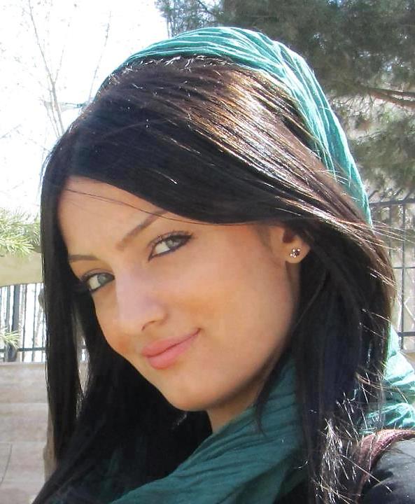 25P Hot muslim girls