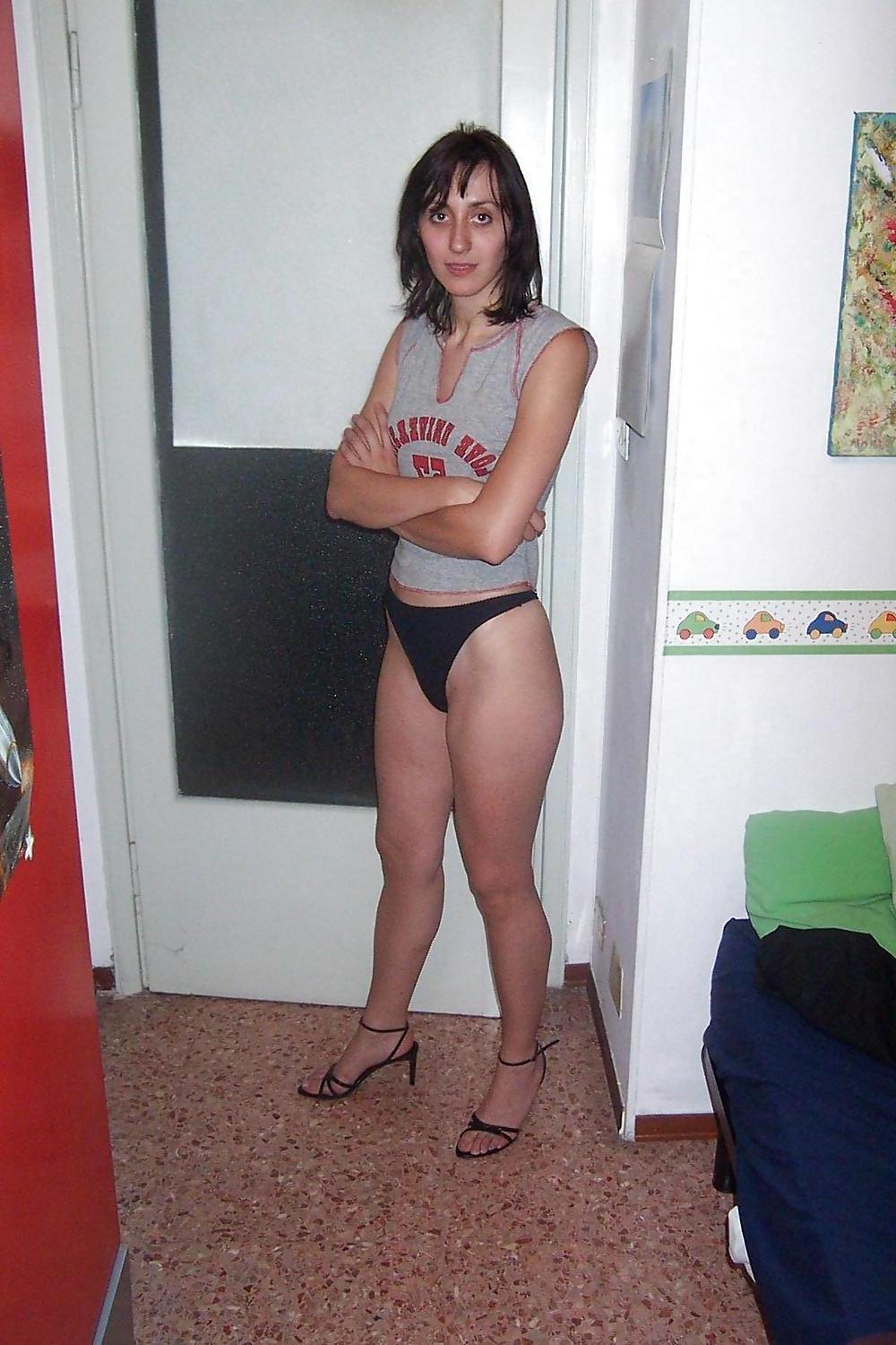25P Romanian milf