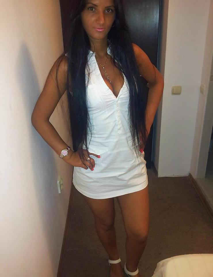 11P Romanian girl: Gabriela