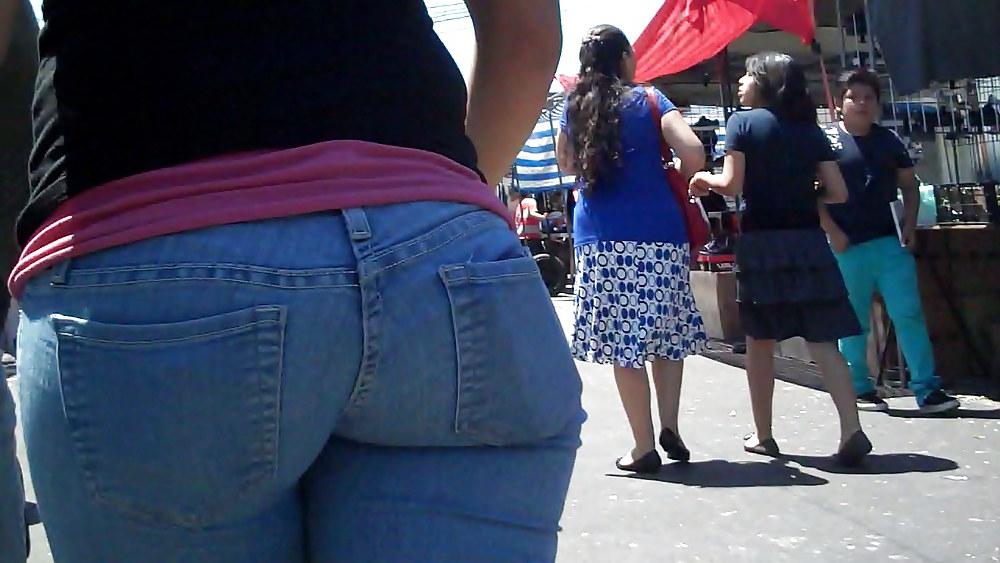 25P Real nice so fine sweet ass & bubble butt in jeans 