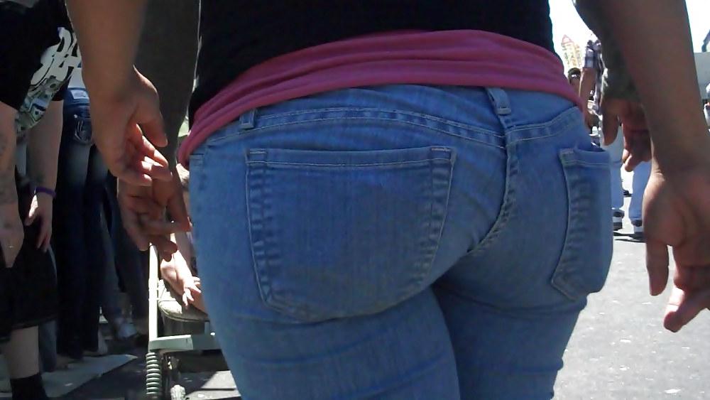 25P Real nice so fine sweet ass & bubble butt in jeans 