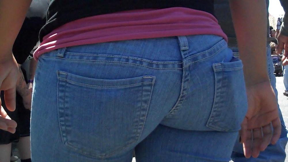 25P Real nice so fine sweet ass & bubble butt in jeans 