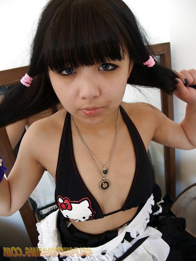 25P CUTE ASIAN GIRLS