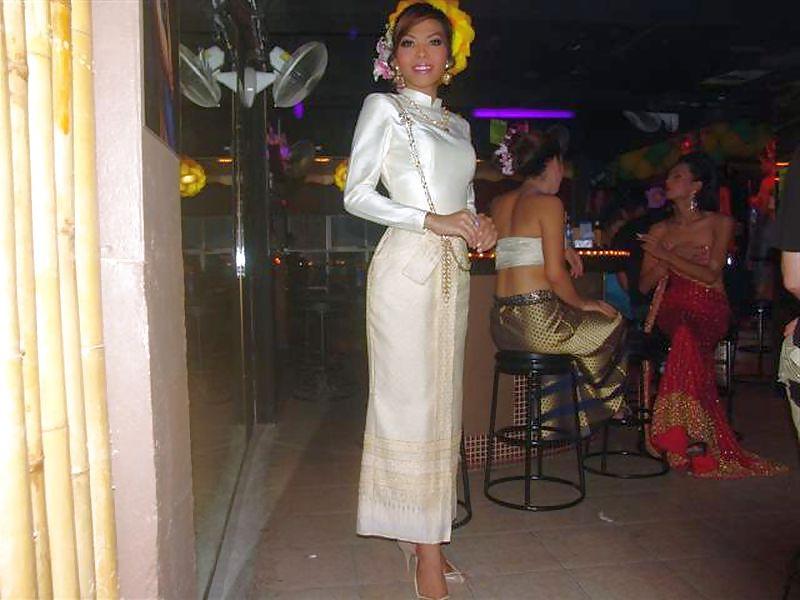 25P Ladyboy Emma from Phuket