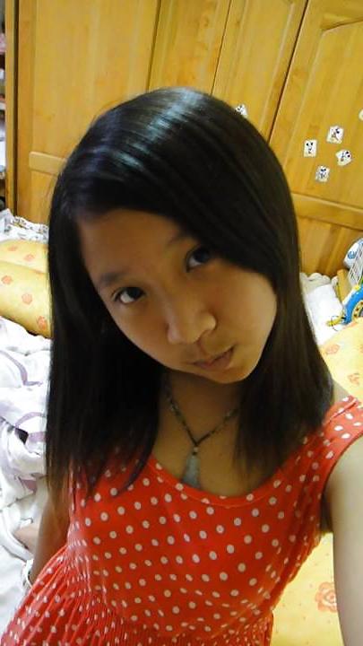 21P Asian slut not nud