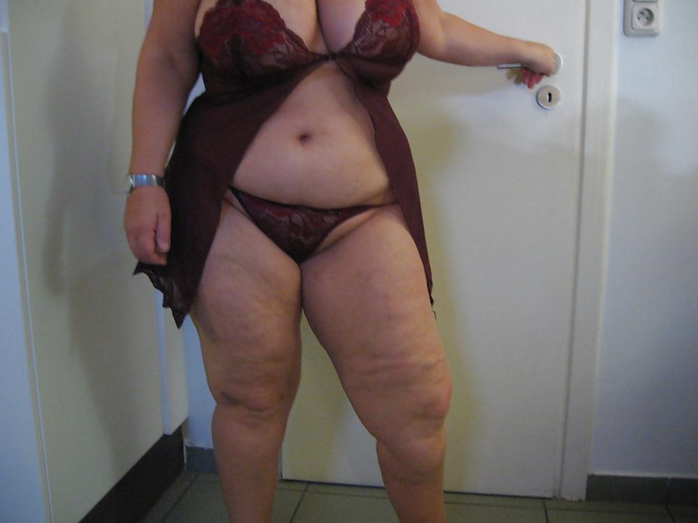 5P My bbw wife , packt in red and dark red