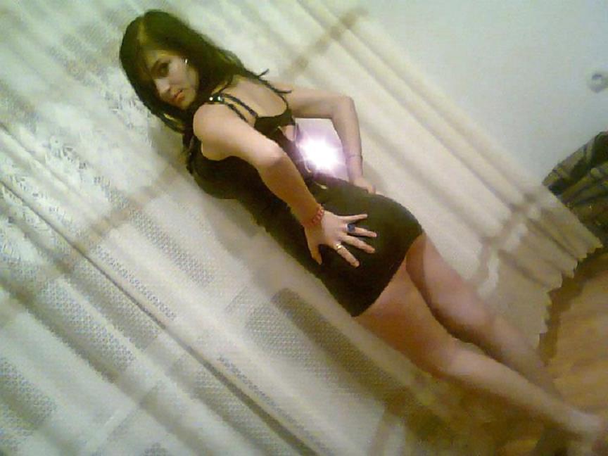 15P Romanian girl: Nelly