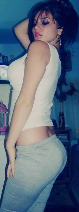 15P Romanian girl: Nelly
