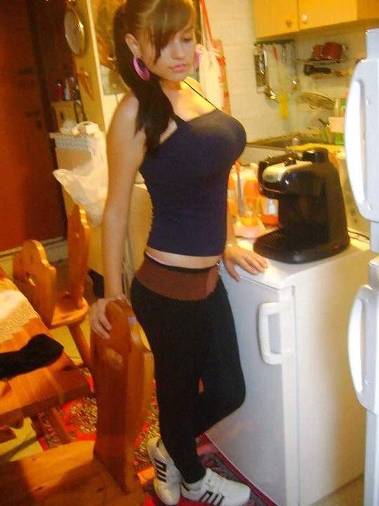 15P Romanian girl: Nelly