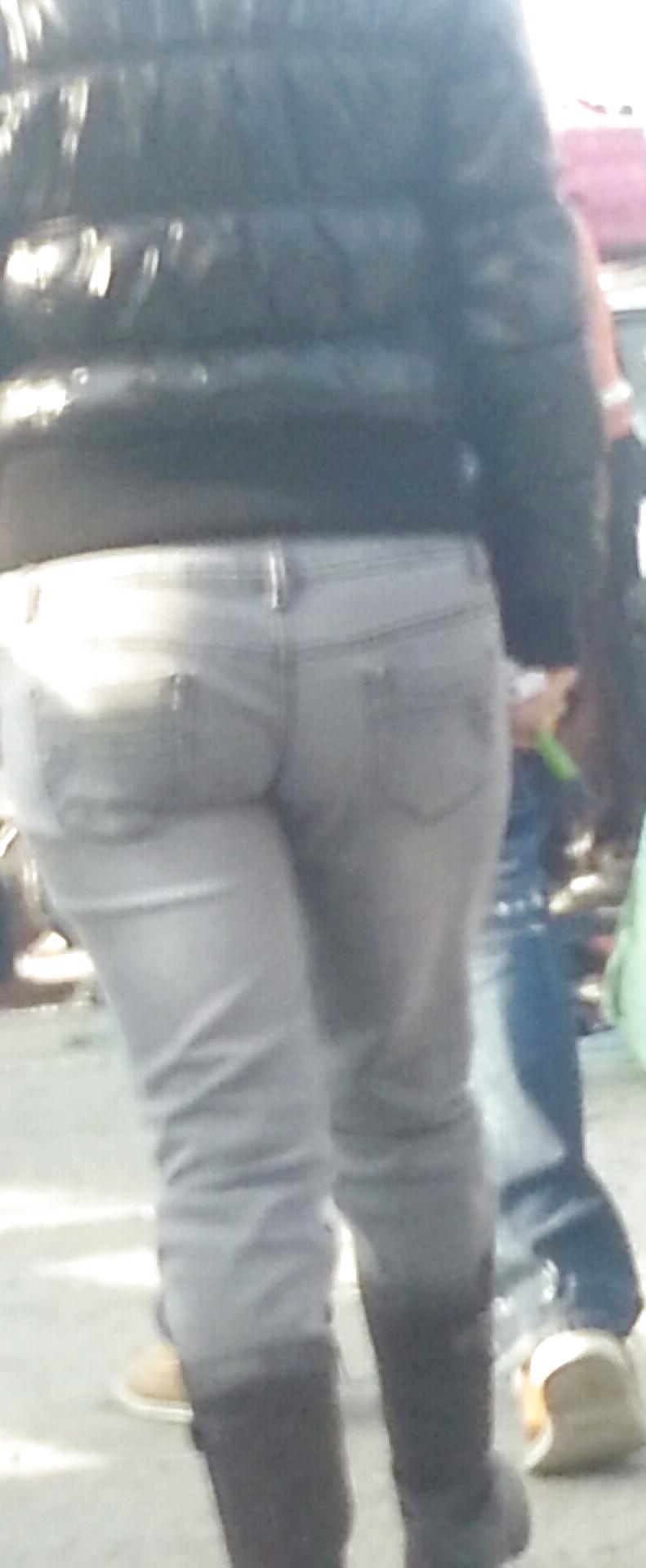 11P Sexy blonde ass romanian