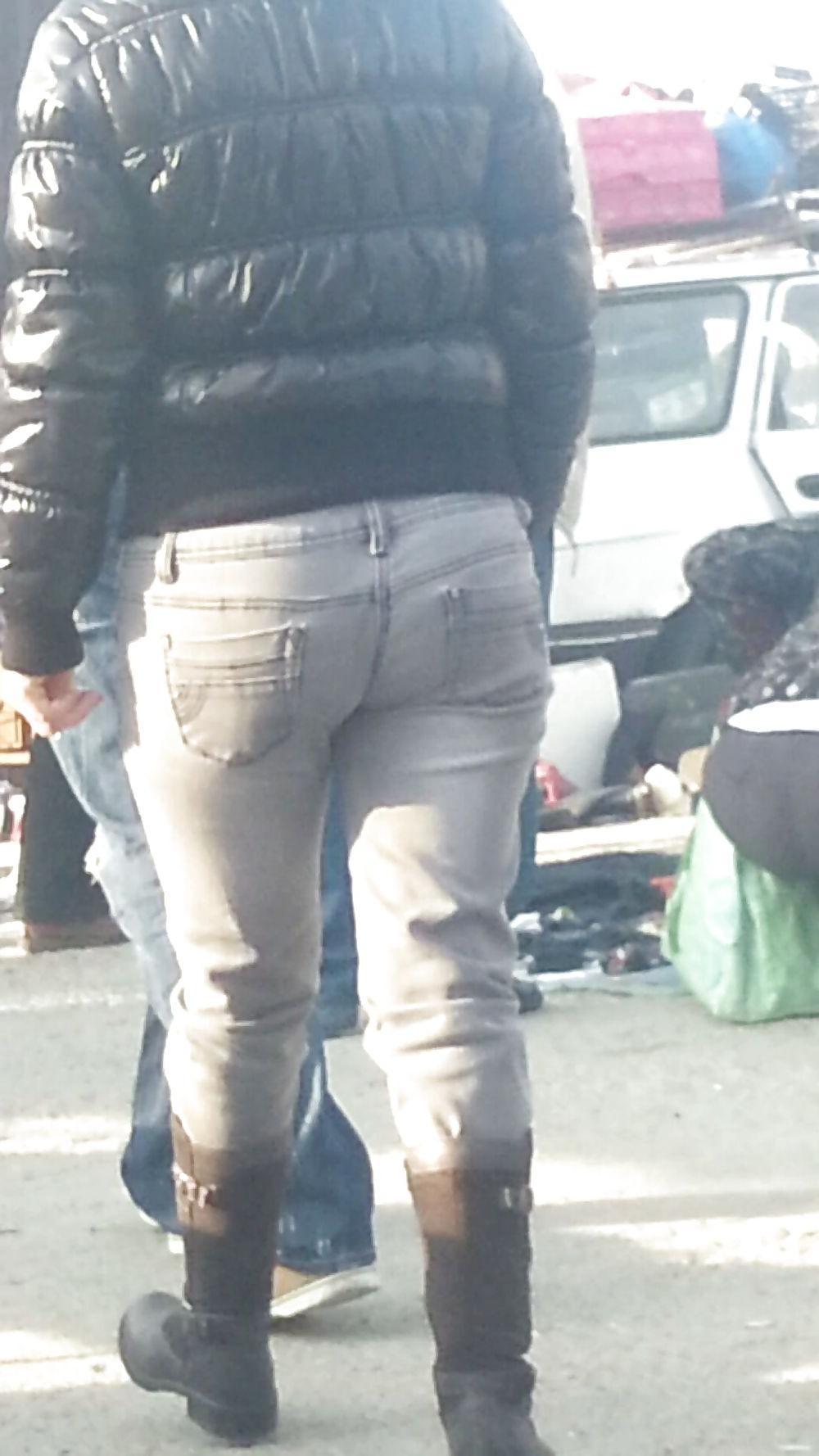 11P Sexy blonde ass romanian