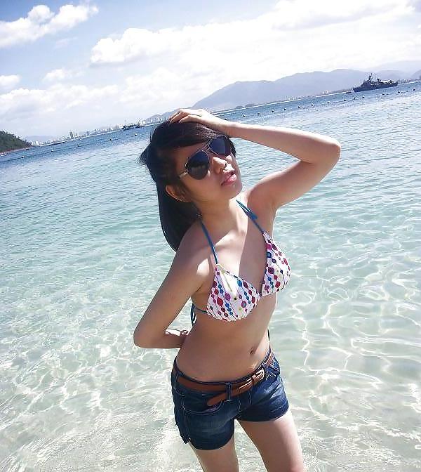 9P Vietnamese Teen Sluts