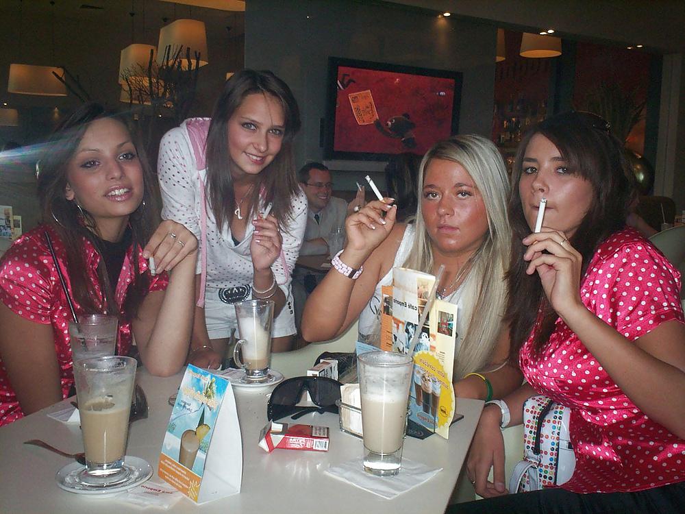 25P Smoking fetish amateur girls