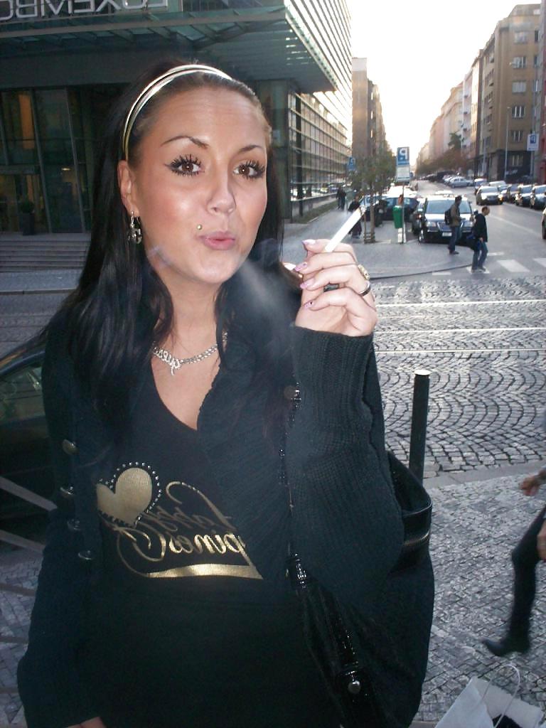 25P Smoking fetish amateur girls