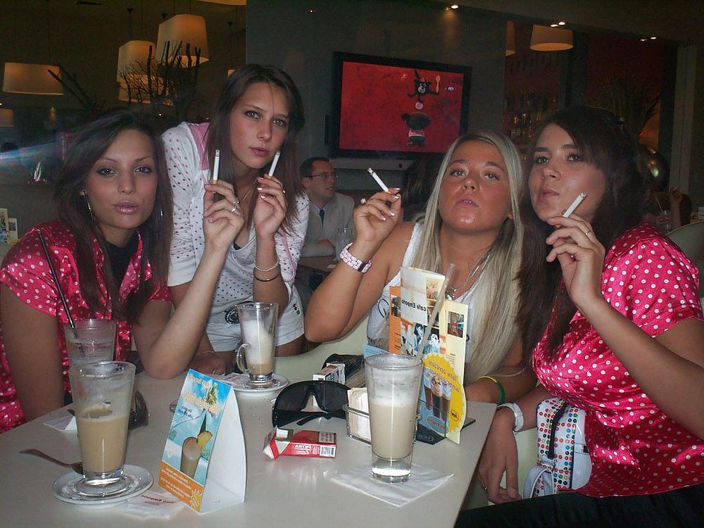 25P Smoking fetish amateur girls