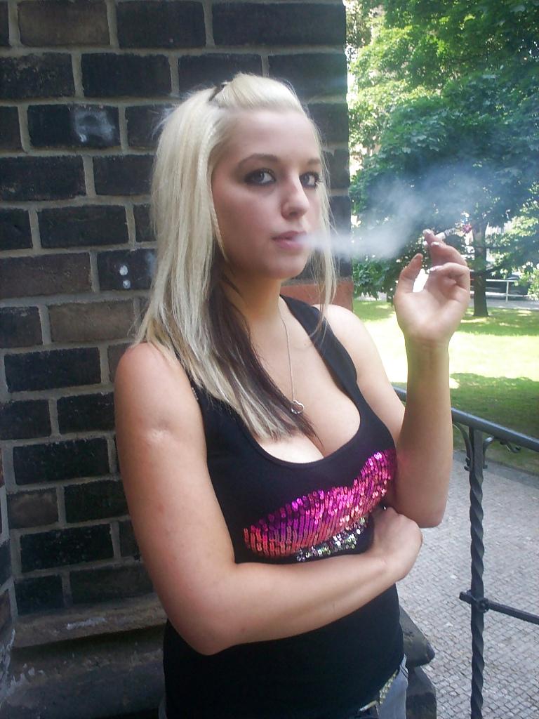 25P Smoking fetish amateur girls