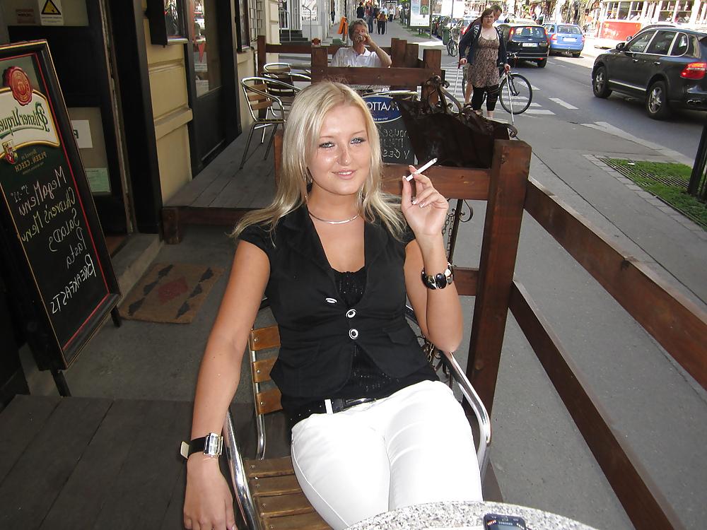 25P Smoking fetish amateur girls