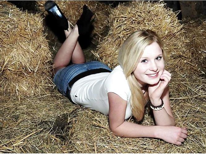 16P Sweet Girls (Non Nude)