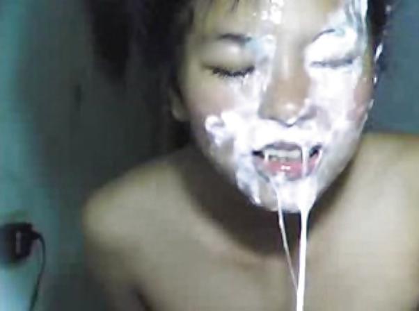 20P 18 year old asian messy cum face on webcam