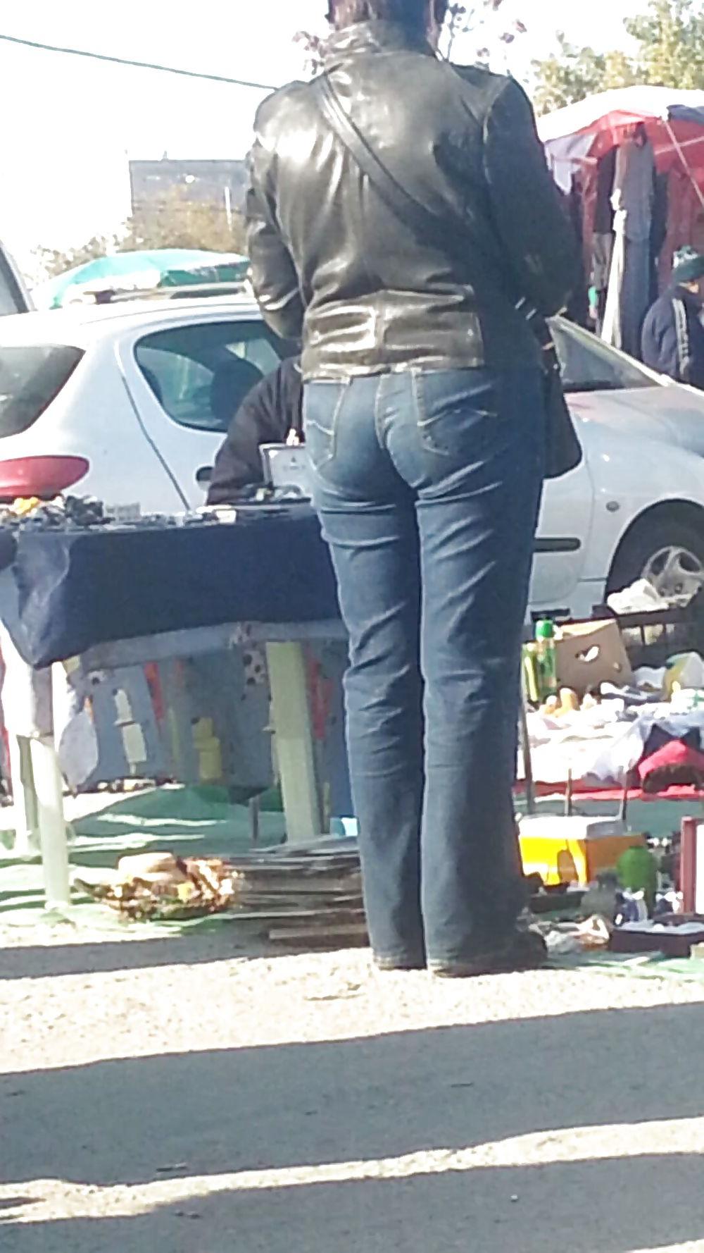 12P Street matures ass romanian