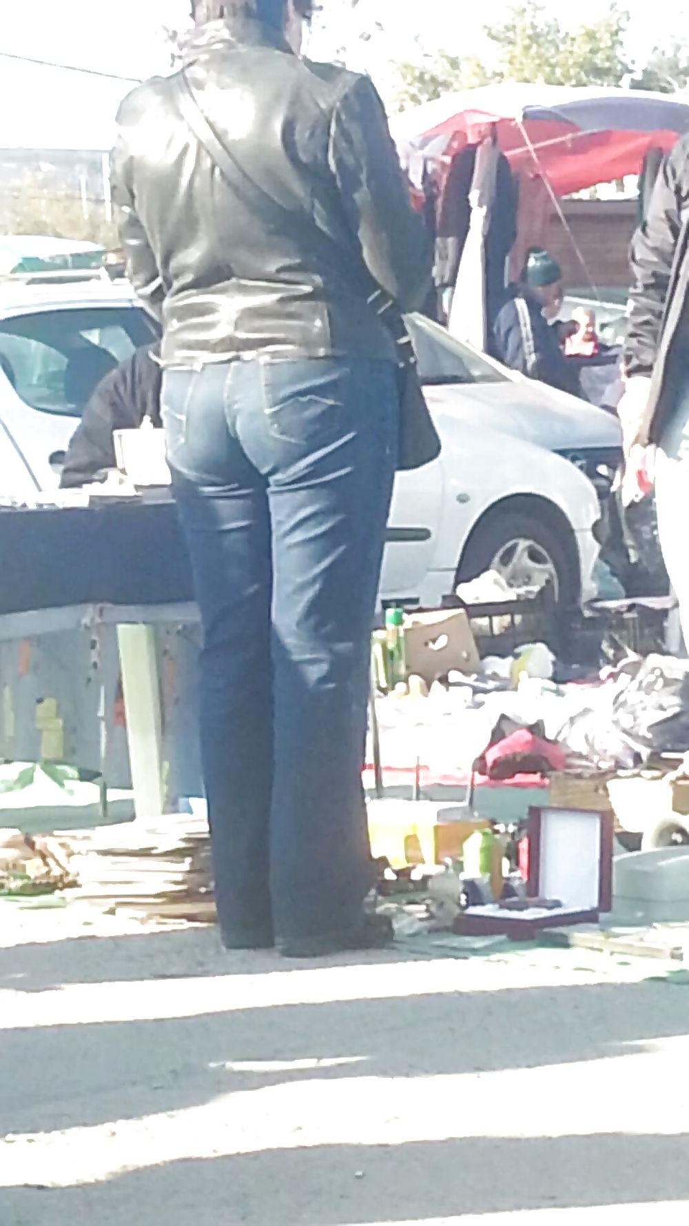 12P Street matures ass romanian