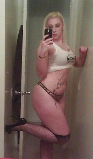 11P Amatuer Hottie:  Barbie with a BIG BUTT !!