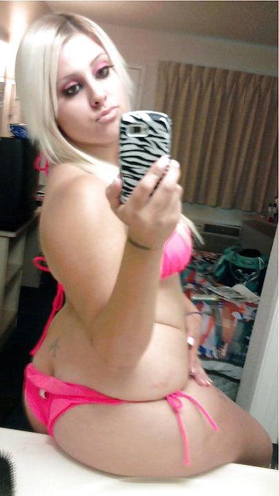 11P Amatuer Hottie:  Barbie with a BIG BUTT !!